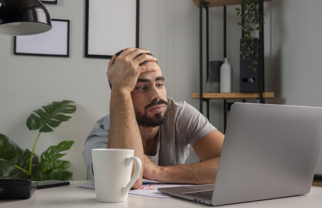 Síndrome do boreout: quando o tédio no trabalho vira um sinal de alerta