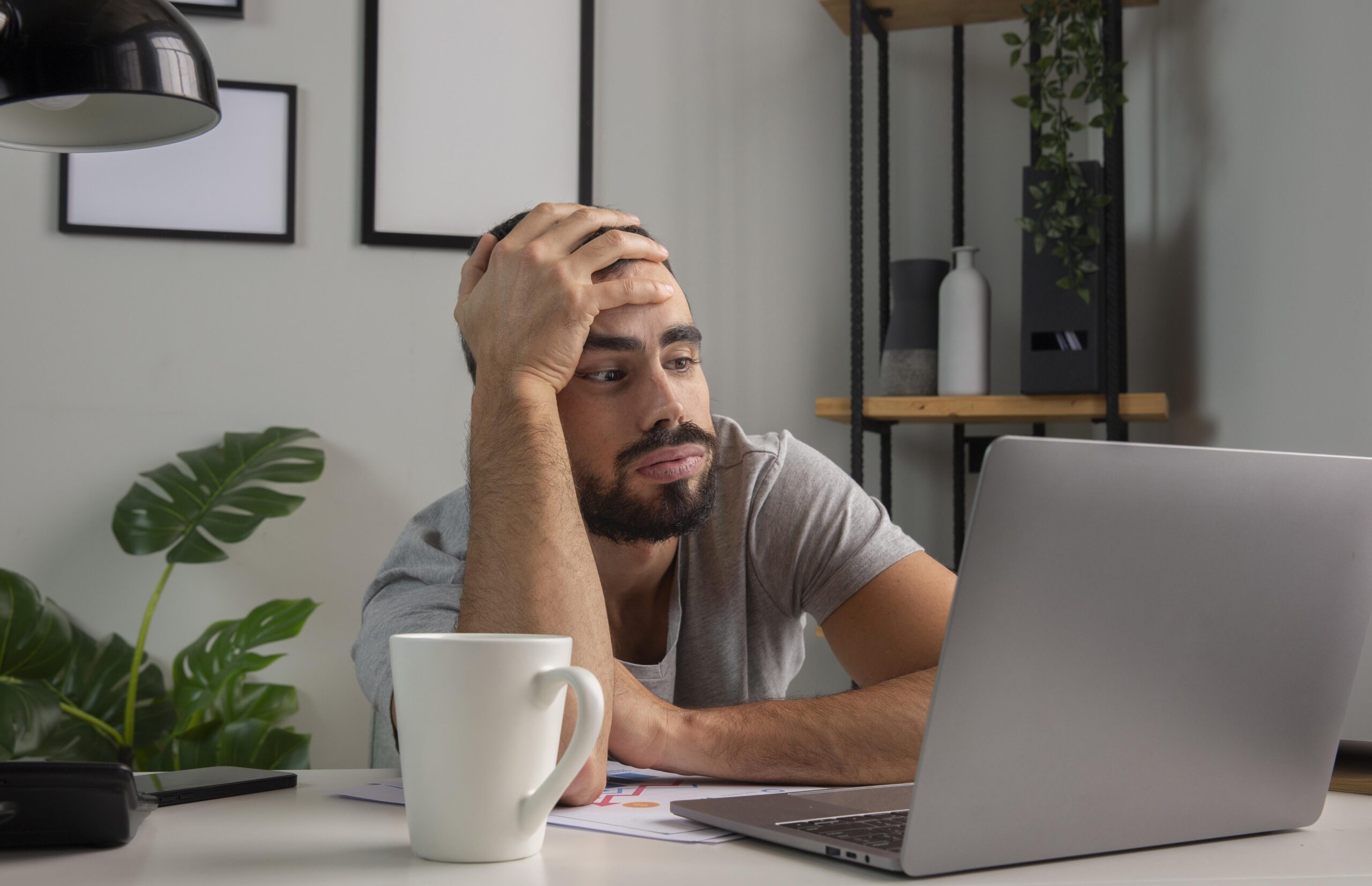 Síndrome do boreout: quando o tédio no trabalho vira um sinal de alerta